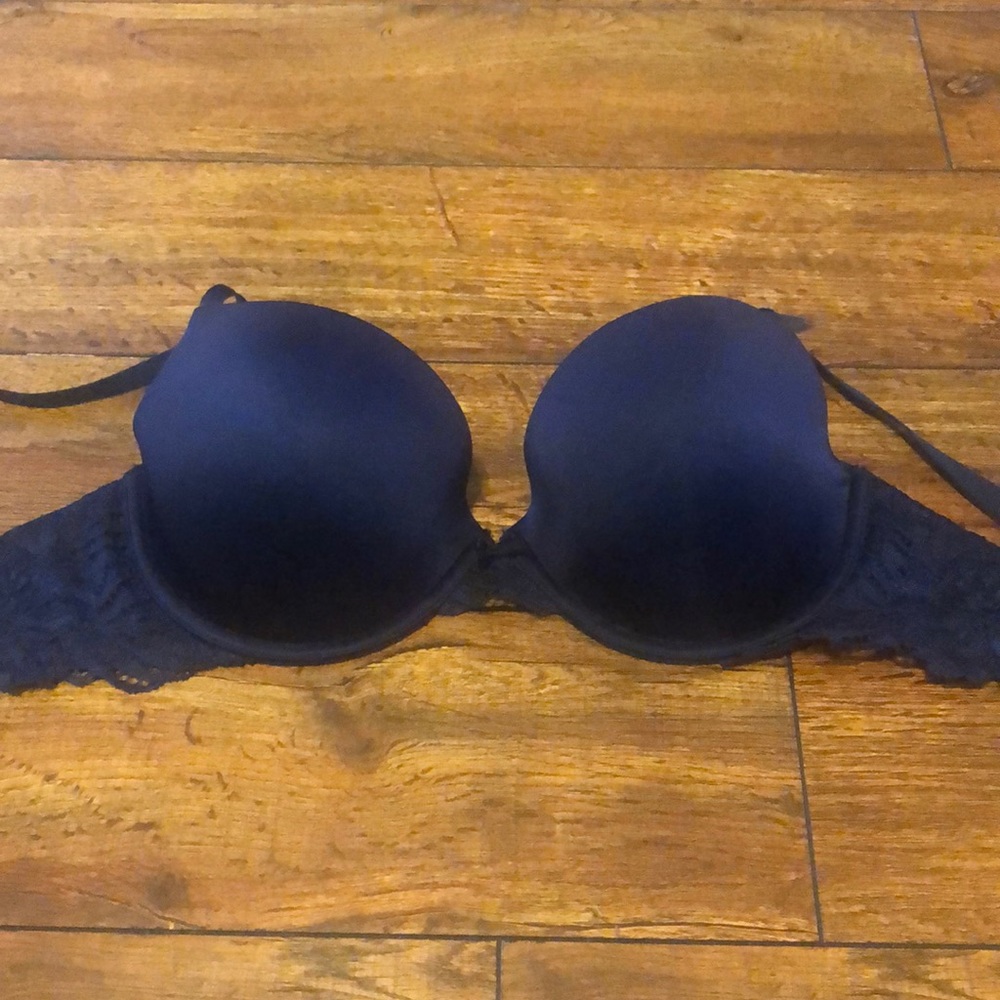 36D American eagle lace Ella gel push up bra